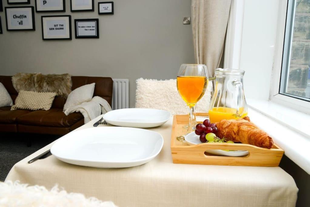 Delightful 2 Bed Town Centre House, Sleeps 4 Lejlighed Barnsley Eksteriør billede